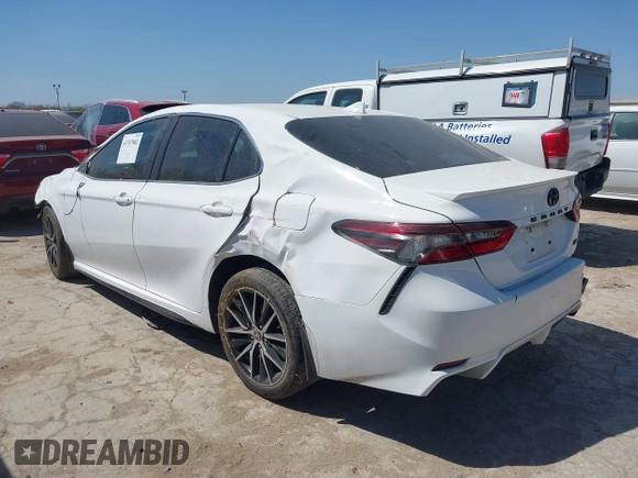 2023 Toyota Camry SE z VIN 4T1G11AK1PU774077, wystawiony jako IAAI lot #41747862 z przebiegiem 63 106 mil mil oraz . Historia ofert i sprzedaży dostępna na DreamBid. Obrazek 3.