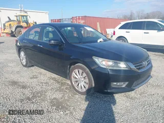 2013 Honda Accord Sdn EX-L with VIN 1HGCR2F85DA147590, listed as a IAAI auction lot 41532019 with 166,433 mi miles. Bid and sale history available at carsss.com. Image 1.
