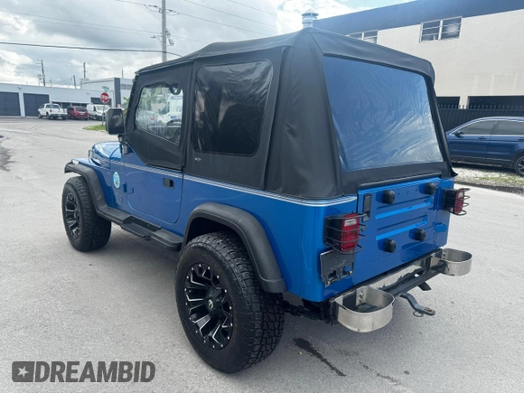 1992 Jeep Wrangler z VIN 2J4FY19P6NJ559597, wystawiony jako Copart lot #81398954 z przebiegiem 150 310 mil mil oraz Szkoda całkowita • Salvage title. Historia ofert i sprzedaży dostępna na DreamBid. Obrazek 3.