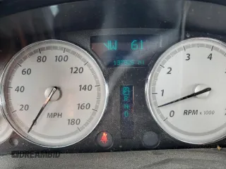 2007 Chrysler 300 C z VIN 2C3KA63H57H725971, wystawiony jako Copart lot #51793044 z przebiegiem 137 825 mil mil oraz Szkoda całkowita • Salvage title. Historia ofert i sprzedaży dostępna na DreamBid. Obrazek 9.