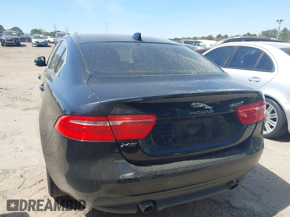 2018 Jaguar XE 25t Premium with VIN SAJAD4FX5JCP22618, listed as a IAAI auction lot 41910986 with 111,256 mi miles. Bid and sale history available at carsss.com. Image 16.