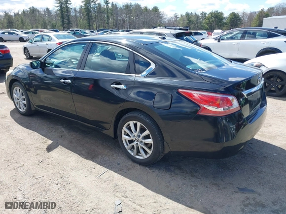 2013 Nissan Altima 2.5 S with VIN 1N4AL3AP6DC142212, listed as a IAAI auction lot 41874257 with 188,476 mi miles. Bid and sale history available at carsss.com. Image 3.