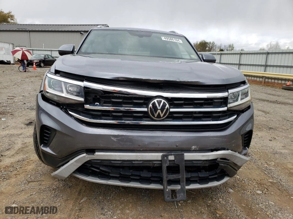 2020 Volkswagen Atlas Cross Sport 2.0T SE with VIN 1V24C2CA0LC204033, listed as a Copart auction lot 49586164 with 50,430 mi miles. Bid and sale history available at carsss.com. Image 5.