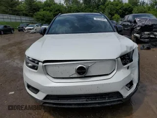 2022 Volvo XC40 Twin Plus with VIN YV4ED3UR2N2673269, listed as a Copart auction lot 60729295 with 55,521 mi miles and Salvage title. Bid and sale history available at DreamBid. Image 5.