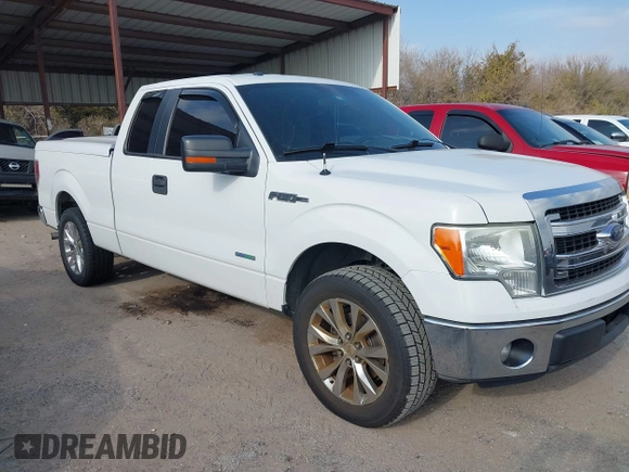 2013 Ford F-150 XL with VIN 1FTFX1CT6DFC49469, listed as a IAAI auction lot 41531391 with 277,141 mi miles. Bid and sale history available at carsss.com. Image 1.