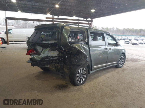 2018 Toyota Sienna XLE with VIN 5TDDZ3DC4JS200214, listed as a IAAI auction lot 41791876 with 49,842 mi miles. Bid and sale history available at carsss.com. Image 4.