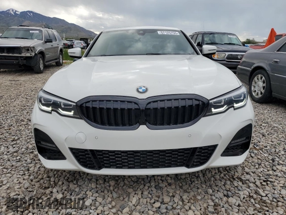2021 BMW 3 Series 330i xDrive z VIN 3MW5R7J05M8B93077, wystawiony jako Copart lot #57125755 z przebiegiem 43 123 mil mil oraz Szkoda całkowita • Salvage title. Historia ofert i sprzedaży dostępna na DreamBid. Obrazek 5.