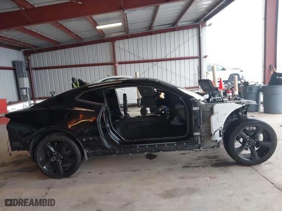 2022 Chevrolet Camaro ZL1 with VIN 1G1FK1R66N0125571, listed as a IAAI auction lot 41253589 with 1 mi miles. Bid and sale history available at carsss.com. Image 13.