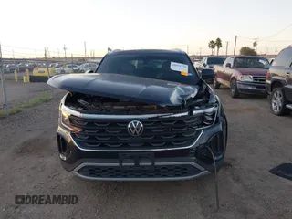 2024 Volkswagen Atlas SE with VIN 1V2JE2CA1RC235989, listed as a IAAI auction lot 41079770 with 9,723 mi miles and . Bid and sale history available at DreamBid. Image 12.