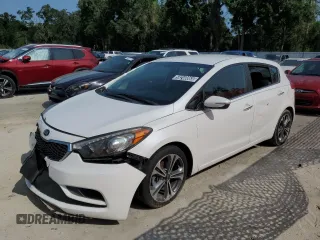 2016 Kia Forte EX z VIN KNAFX5A87G5505907, wystawiony jako Copart lot #58240865 z przebiegiem 113 966 mil mil oraz Czysty tytuł • Clean title. Historia ofert i sprzedaży dostępna na DreamBid. Obrazek 1.