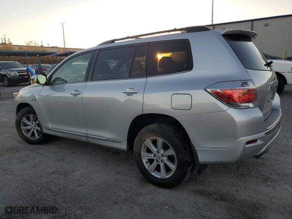 2013 Toyota Highlander Hybrid with VIN JTEBC3EH7D2015679, listed as a Copart auction lot 84519074 with 217,466 mi miles and Salvage Title. Bid and sale history available at carsss.com. Image 2.