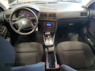 2004 Volkswagen Golf GL с VIN 9BWFL61J744007916, выставлен на аукционе Copart как лот 55312295 с пробегом 196 387 миль миль и На запчасти • Non repairable. История ставок и продаж доступна на DreamBid. Изображение 8.