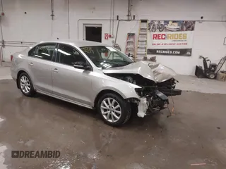 2012 Volkswagen Jetta Sedan SE w/Convenience & Sunroof PZEV with VIN 3VWBP7AJ0CM128368, listed as a IAAI auction lot 41239177 with 332,125 mi miles. Bid and sale history available at carsss.com. Image 1.