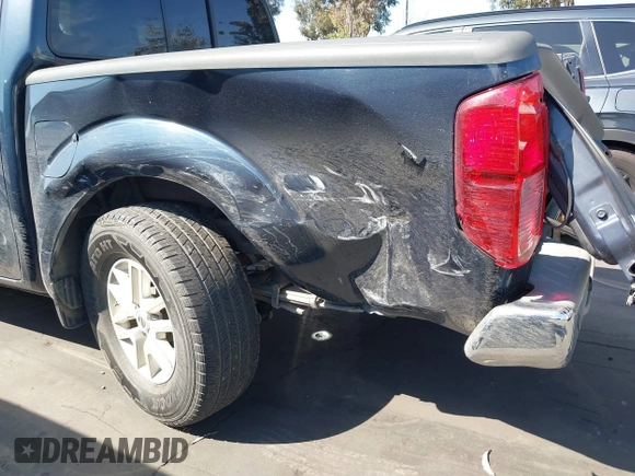 2016 Nissan Frontier SV z VIN 1N6AD0ER0GN766367, wystawiony jako IAAI lot #41840920 z przebiegiem 104 869 mil mil oraz . Historia ofert i sprzedaży dostępna na DreamBid. Obrazek 6.