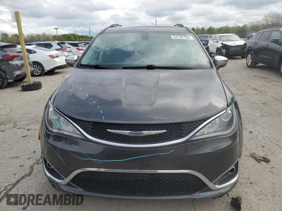 2020 Chrysler Pacifica Limited z VIN 2C4RC1GG3LR187459, wystawiony jako Copart lot #54705195 z przebiegiem 129 345 mil mil oraz Szkody całkowita. Historia ofert i sprzedaży dostępna na DreamBid. Obrazek 5.