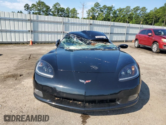 2009 Chevrolet Corvette 3LT z VIN 1G1YY26W795109258, wystawiony jako Copart lot #67592724 z przebiegiem Nie podano mil oraz Szkoda całkowita • Salvage title. Historia ofert i sprzedaży dostępna na DreamBid. Obrazek 5.