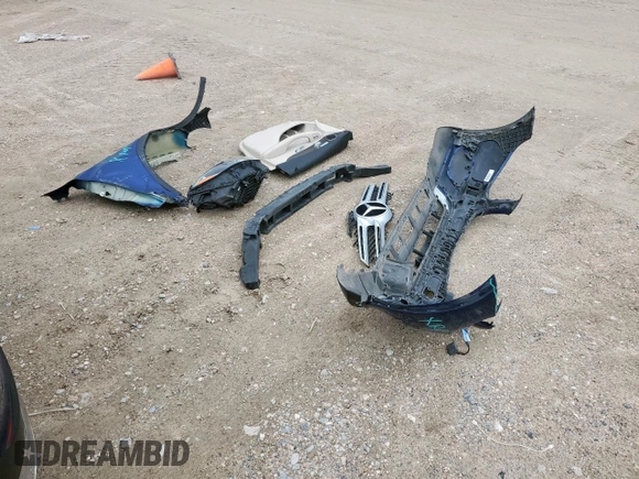 2019 Mercedes-Benz GLC 300 z VIN WDC0G4JB0KV157840, wystawiony jako Copart lot #63104085 z przebiegiem Nie podano mil oraz Szkoda całkowita • Salvage title. Historia ofert i sprzedaży dostępna na DreamBid. Obrazek 13.