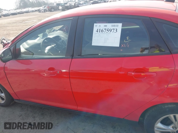 2014 Ford Focus SE with VIN 1FADP3F28EL353220, listed as a IAAI auction lot 41675973 with 1 mi miles. Bid and sale history available at carsss.com. Image 15.