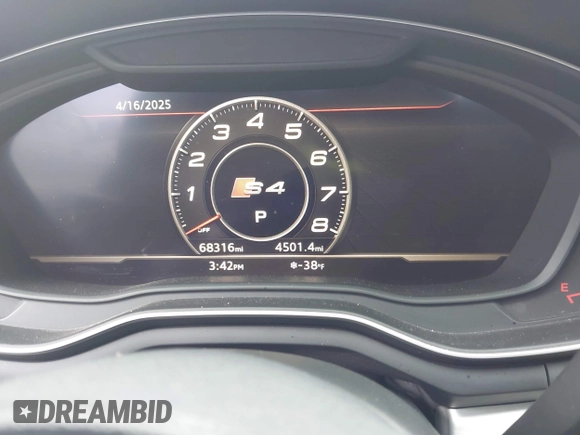 2018 Audi S4 Premium Plus with VIN WAUB4AF41JA233441, listed as a IAAI auction lot 42032077 with 68,316 mi miles. Bid and sale history available at carsss.com. Image 15.