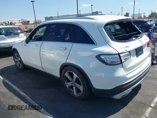 2018 Mercedes-Benz GLC 300 z VIN WDC0G4JB8JV113549, wystawiony jako IAAI lot #41801237 z przebiegiem Nie podano mil oraz . Historia ofert i sprzedaży dostępna na DreamBid. Obrazek 3.