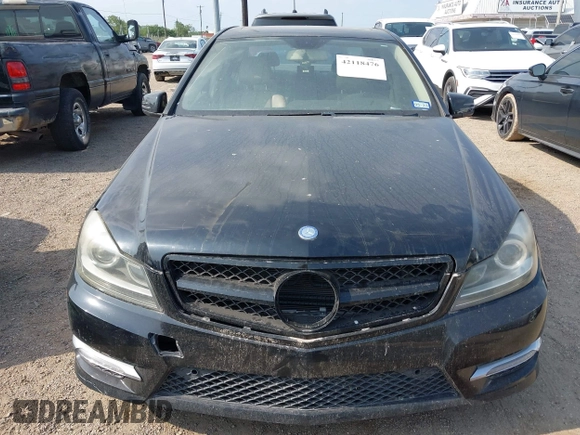 2013 Mercedes-Benz C-Class C 250 Sport with VIN WDDGF4HB8DR296080, listed as a IAAI auction lot 42118476 with 1 mi miles. Bid and sale history available at carsss.com. Image 6.