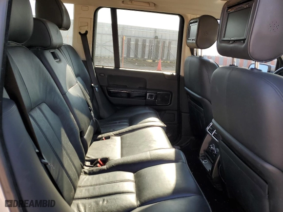 2011 Land Rover Range Rover HSE with VIN SALME1D46BA356397, listed as a Copart auction lot 76538734 with 105,160 mi miles and Clean Title. Bid and sale history available at carsss.com. Image 11.