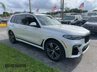 2021 BMW X7 M50i z VIN 5UXCX6C01M9D99785, wystawiony jako Copart lot #59682835 z przebiegiem 21 754 mil mil oraz Szkoda całkowita • Salvage title. Historia ofert i sprzedaży dostępna na DreamBid. Obrazek 1.
