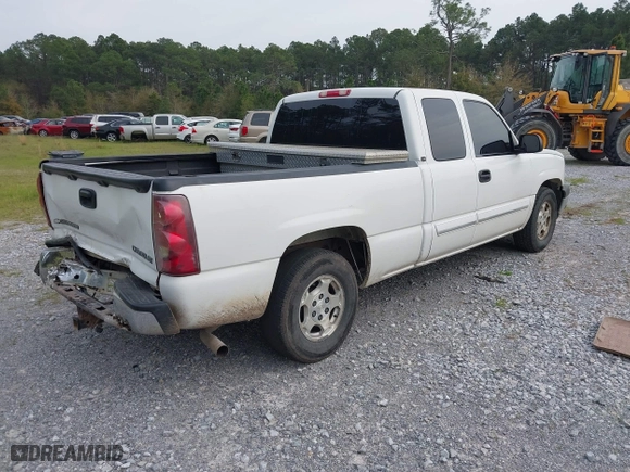2003 Chevrolet Silverado 1500 LS with VIN 2GCEC19T031269320, listed as a IAAI auction lot 41900631 with 131,547 mi miles. Bid and sale history available at carsss.com. Image 4.