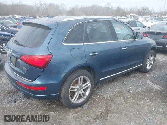 2015 Audi Q5 Premium Plus with VIN WA1LFAFP0FA074585, listed as a IAAI auction lot 41604684 with 67,655 mi miles. Bid and sale history available at carsss.com. Image 4.