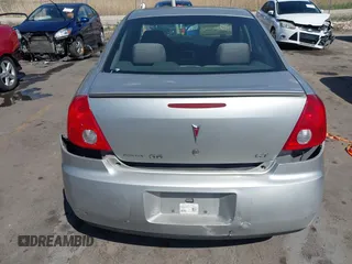 2005 Pontiac G6 GT z VIN 1G2ZH528754171686, wystawiony jako IAAI lot #42241991 z przebiegiem 168 361 mil mil oraz . Historia ofert i sprzedaży dostępna na DreamBid. Obrazek 16.