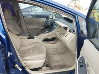 2010 Toyota Prius Four with VIN JTDKN3DU0A1301985, listed as a IAAI auction lot 42217421 with 198,940 mi miles and . Bid and sale history available at DreamBid. Image 5.