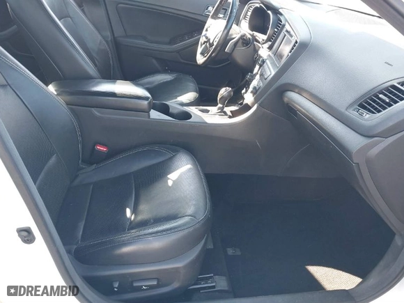 2013 Kia Optima SX w/Limited Pkg with VIN 5XXGR4A61DG101163, listed as a IAAI auction lot 41706540 with 146,225 mi miles. Bid and sale history available at carsss.com. Image 5.