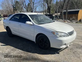 2006 Toyota Camry STD z VIN 4T1BE32K66U692174, wystawiony jako IAAI lot #41678232 z przebiegiem 152 936 mil mil oraz . Historia ofert i sprzedaży dostępna na DreamBid. Obrazek 1.
