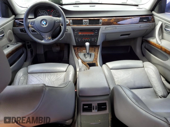 2006 BMW 3 Series 330i with VIN WBAVB33566KR80952, listed as a Copart auction lot 70083134 with 201,207 mi miles and Non repairable. Bid and sale history available at DreamBid. Image 8.