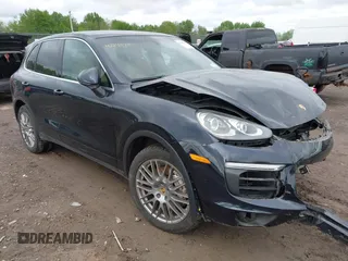 2017 Porsche Cayenne S z VIN WP1AB2A24HLA53402, wystawiony jako IAAI lot #42241178 z przebiegiem 140 801 mil mil oraz . Historia ofert i sprzedaży dostępna na DreamBid. Obrazek 1.