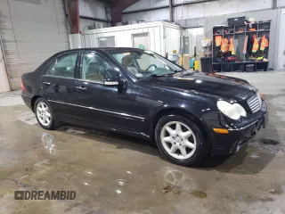 2003 Mercedes-Benz C 240 с VIN WDBRF81J23F370894, выставлен на аукционе Copart как лот 41789815 с пробегом 150 855 миль миль и Чистый • Clean title. История ставок и продаж доступна на DreamBid. Изображение 4.