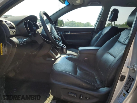 2013 Kia Sorento EX с VIN 5XYKU4A62DG373984, выставлен на аукционе Copart как лот 60425795 с пробегом 180 007 миль миль и Списание • Salvage title. История ставок и продаж доступна на DreamBid. Изображение 7.