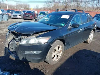 2011 Honda Accord Crosstour EX-L with VIN 5J6TF2H59BL001683, listed as a IAAI auction lot 41106766 with 197,850 mi miles. Bid and sale history available at carsss.com. Image 19.