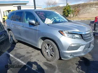 2017 Honda Pilot EX-L z VIN 5FNYF6H77HB075586, wystawiony jako IAAI lot #41711535 z przebiegiem 49 353 mil mil oraz . Historia ofert i sprzedaży dostępna na DreamBid. Obrazek 1.