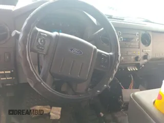 2013 Ford F-350 с VIN 1FT7X3B66DEA87375, выставлен на аукционе IAAI как лот 42812809 с пробегом 254 388 миль миль и . История ставок и продаж доступна на DreamBid. Изображение 20.