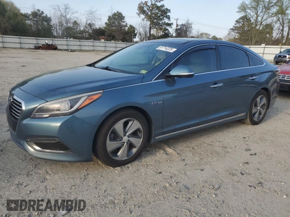 2016 Hyundai Sonata Hybrid Limited with VIN KMHE34L17GA014812, listed as a Copart auction lot 51714225 with 140,580 mi miles and Clean Title. Bid and sale history available at carsss.com. Image 1.