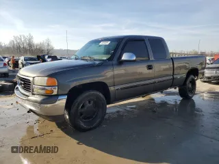 2002 GMC Sierra 1500 SLE z VIN 2GTEK19T121146692, wystawiony jako Copart lot #49893985 z przebiegiem 354 968 mil mil oraz Szkoda całkowita • Salvage title. Historia ofert i sprzedaży dostępna na DreamBid. Obrazek 1.