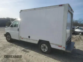 2015 GMC Savana Commercial with VIN 1GDY72CF3F1906765, listed as a Copart auction lot 88548995 with 136,840 mi miles and Salvage Title. Bid and sale history available at carsss.com. Image 2.