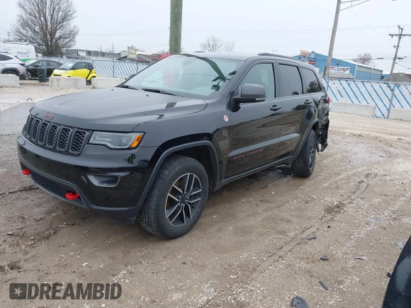 2019 Jeep Grand Cherokee Trailhawk with VIN 1C4RJFLT3KC554292, listed as a IAAI auction lot 41953049 with 31,672 mi miles and . Bid and sale history available at DreamBid. Image 17.
