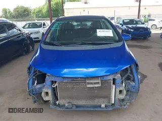 2015 Honda Fit LX z VIN 3HGGK5H51FM711607, wystawiony jako IAAI lot #42249495 z przebiegiem Nie podano mil oraz . Historia ofert i sprzedaży dostępna na DreamBid. Obrazek 13.