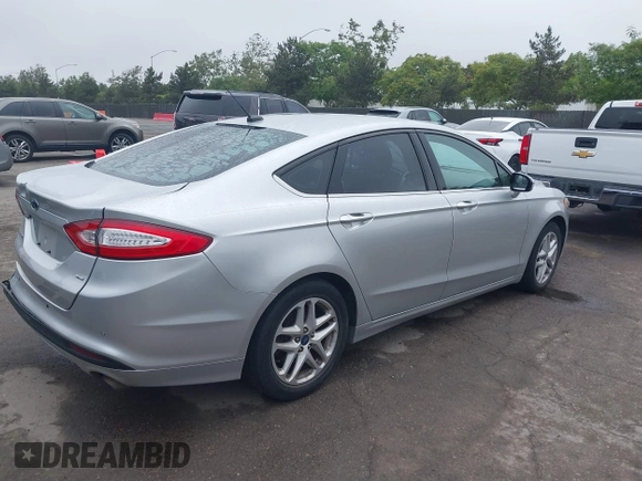 2016 Ford Fusion SE z VIN 3FA6P0H76GR385328, wystawiony jako IAAI lot #42408631 z przebiegiem 127 293 mil mil oraz . Historia ofert i sprzedaży dostępna na DreamBid. Obrazek 4.