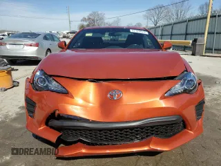 2017 Toyota 86 with VIN JF1ZNAA19H8704707, listed as a Copart auction lot 47124075 with 45,926 mi miles and Salvage Title. Bid and sale history available at carsss.com. Image 5.