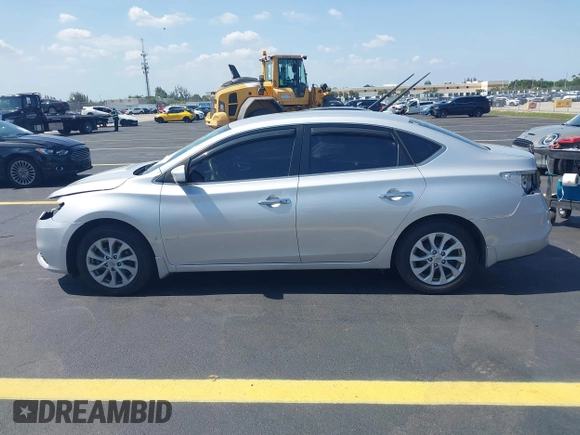2018 Nissan Sentra SV z VIN 3N1AB7AP6JL640210, wystawiony jako IAAI lot #42287203 z przebiegiem 67 060 mil mil oraz . Historia ofert i sprzedaży dostępna na DreamBid. Obrazek 15.