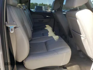 2007 Chevrolet Avalanche LTZ z VIN 3GNFK12317G210976, wystawiony jako Copart lot #51306835 z przebiegiem 283 913 mil mil oraz Szkody całkowita. Historia ofert i sprzedaży dostępna na DreamBid. Obrazek 10.