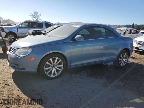 2008 Volkswagen Eos Turbo z VIN WVWBA71F98V030176, wystawiony jako Copart lot #46336425 z przebiegiem 114 520 mil mil oraz Szkoda całkowita • Salvage title. Historia ofert i sprzedaży dostępna na DreamBid. Obrazek 1.